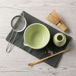 Matcha set 4Barista (light green) – ein Set aus Keramik zur Zubereitung von Matcha-Tee 
