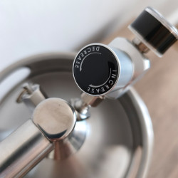 Nitro Cold Brew 5-Liter-Minifass aus Edelstahl 4Barista