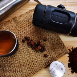 Reisekaffeemaschine Staresso mini PRO | SP-200M (schwarz)