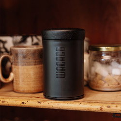 Wacaco Prestina (coal black) – ein tragbarer Kaffeebereiter
